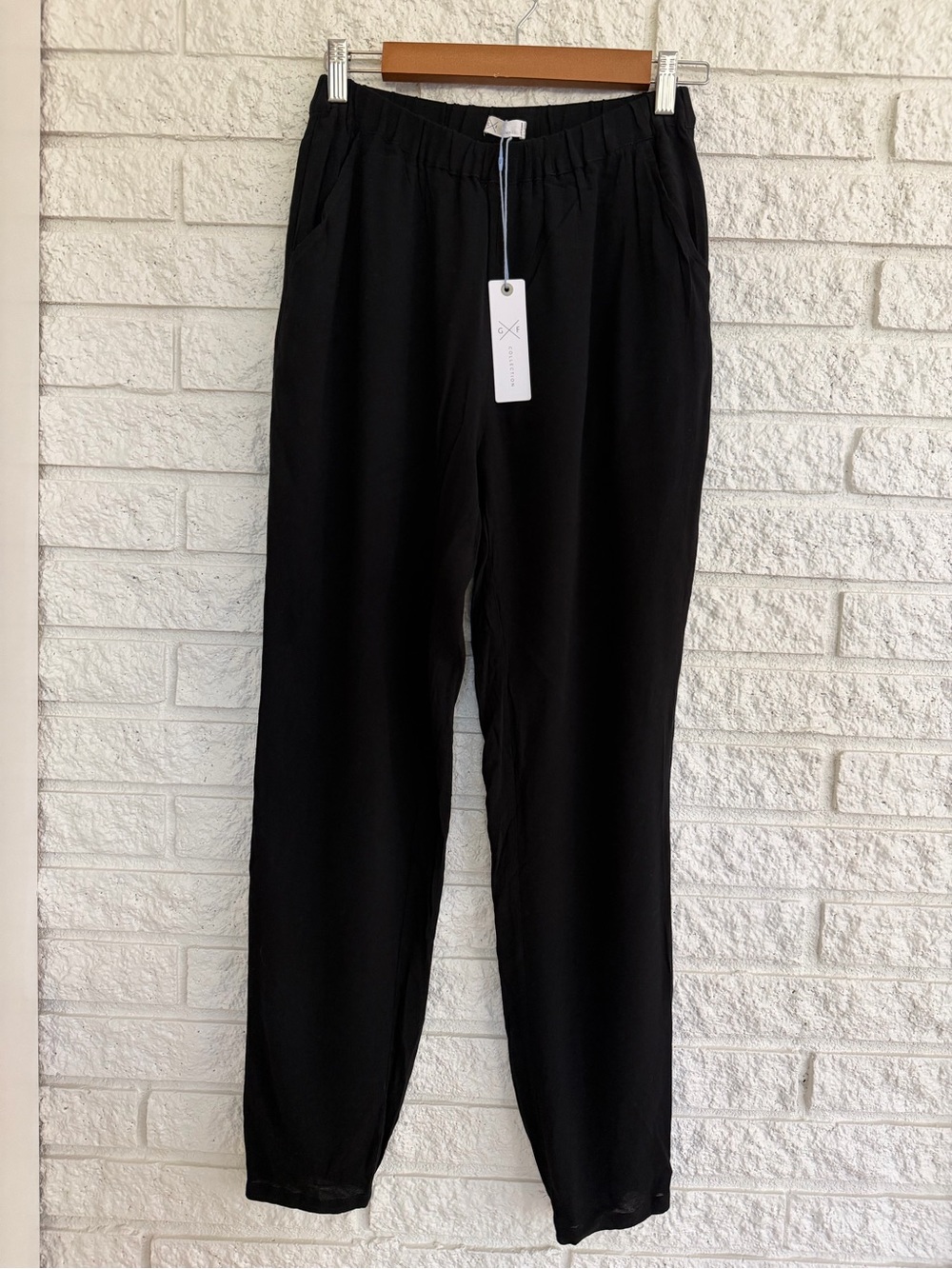 Women's Black Lightweight Elastic-Waist Trousers